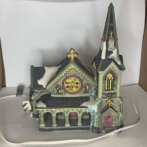 2002 Christmas Streets Church Collection Porcelain House Lighted Window